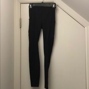 Black Lululemon leggings